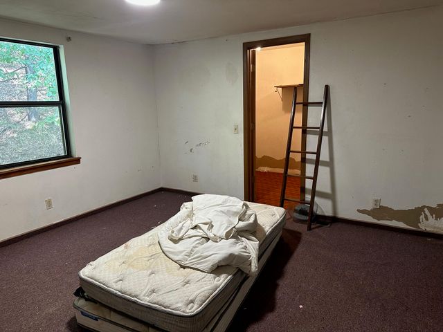 4670 S Duquesne Road, Joplin, MO 64804