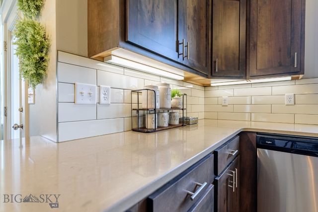 1514 Twodot Lane, Belgrade, MT 59714