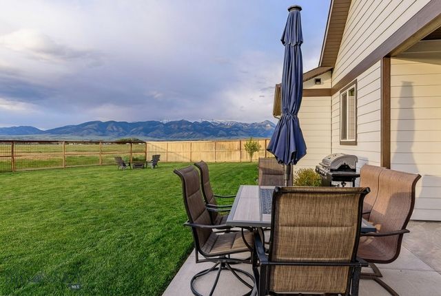 1514 Twodot Lane, Belgrade, MT 59714