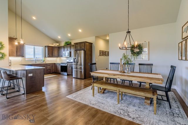 1514 Twodot Lane, Belgrade, MT 59714
