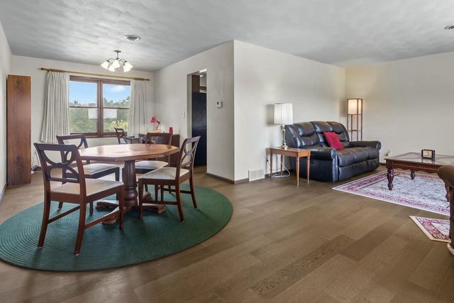 N7070 County Road P, Delavan, WI 53115