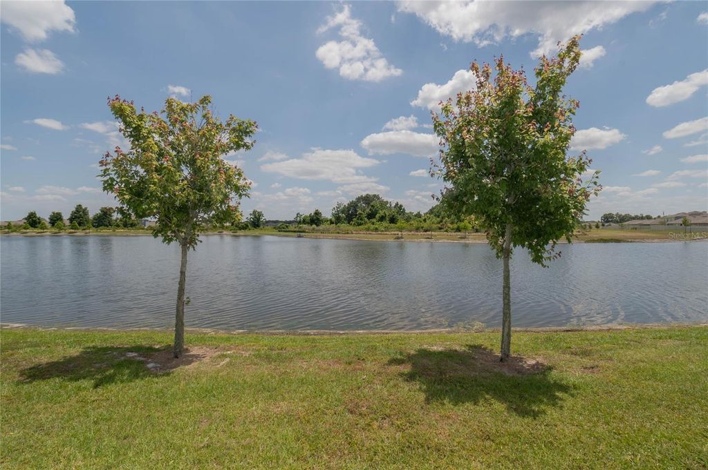 Image 32 of property listing at 5688 SILTSTONE STREET, Lakeland, FL 33811