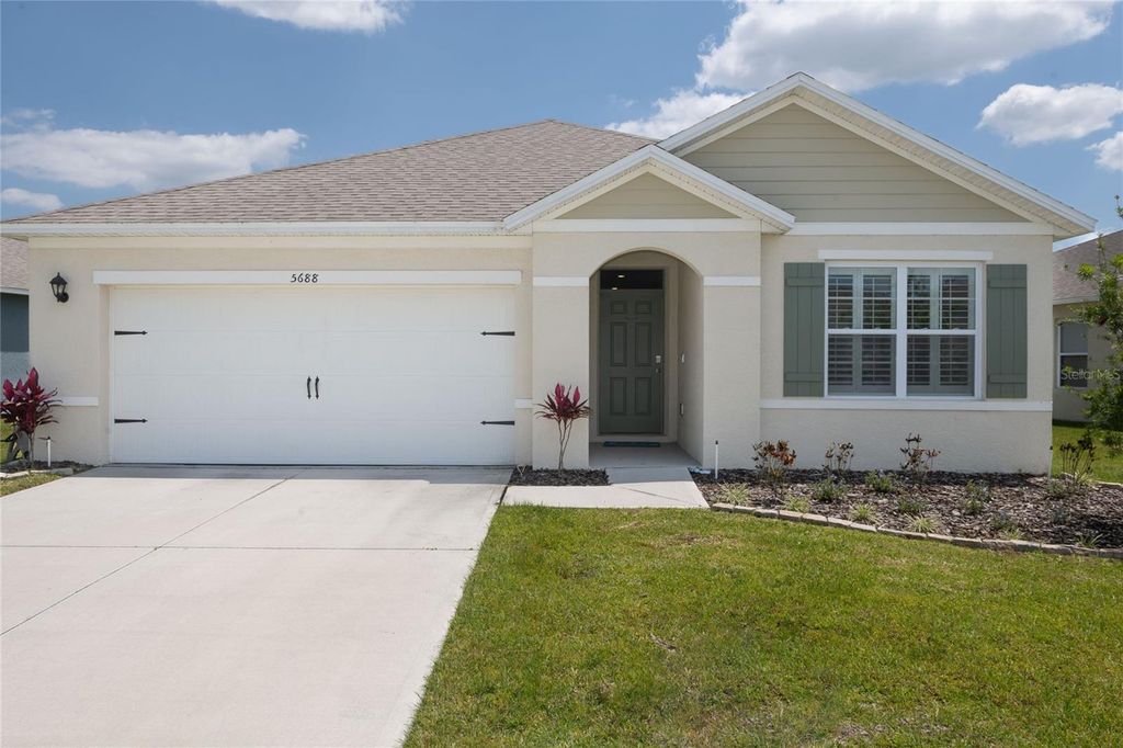Image 42 of property listing at 5688 SILTSTONE STREET, Lakeland, FL 33811