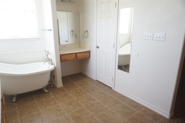 610 S Lillis Lane, Denison, TX 75020