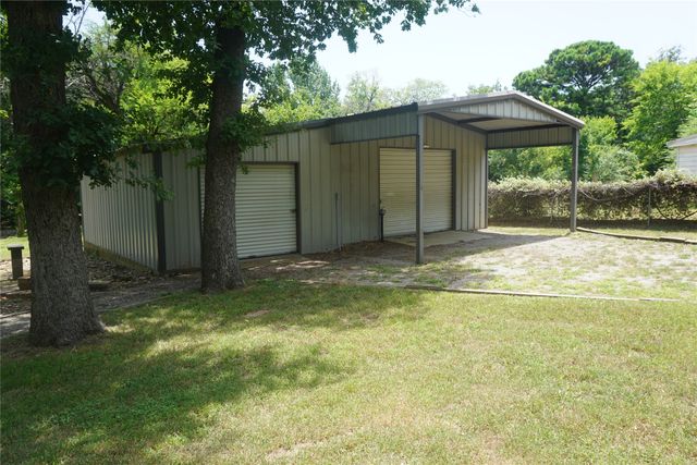 610 S Lillis Lane, Denison, TX 75020