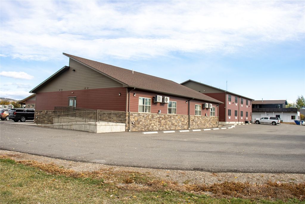 202 and 301 W Main Street, White Sulphur Springs, MT 59645 photo 16