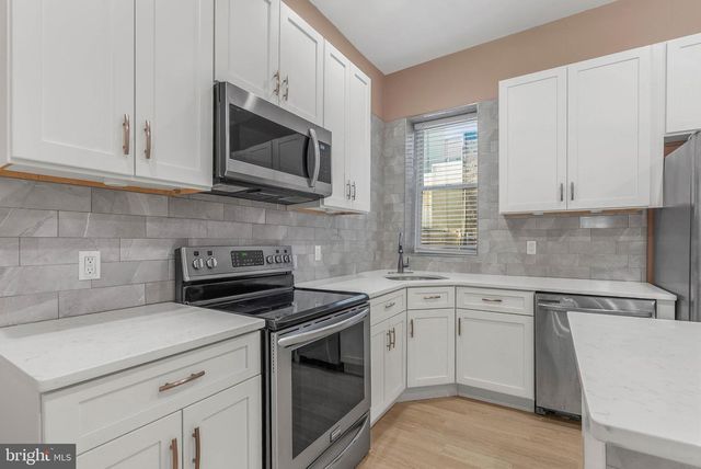 2658 MARTHA ST, Philadelphia, PA 19125