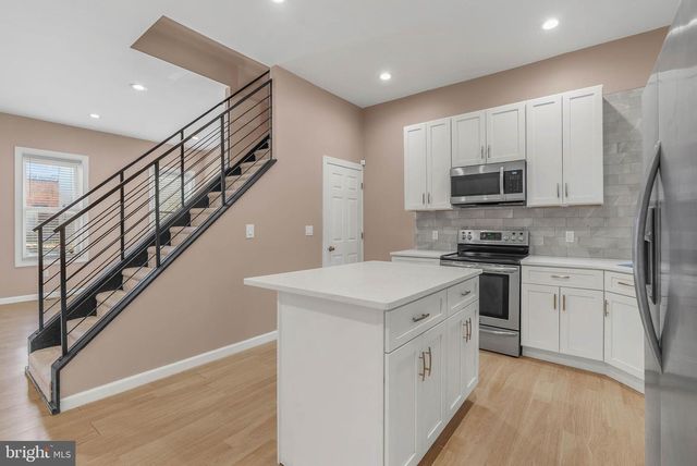 2658 MARTHA ST, Philadelphia, PA 19125