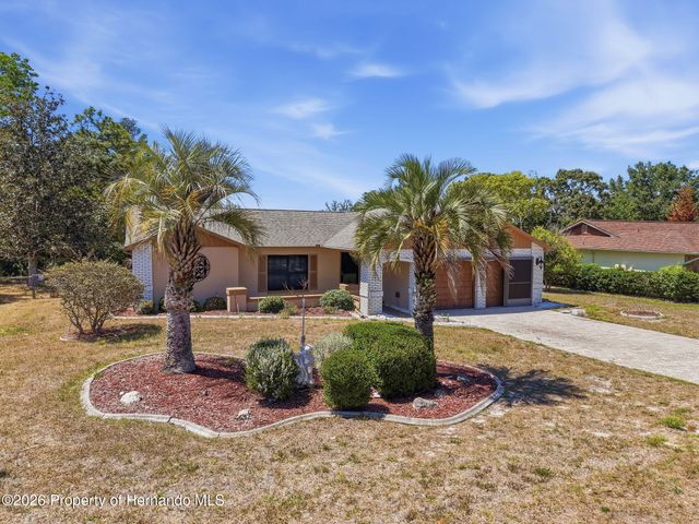 8081 Pagoda Drive, Spring Hill, FL 34606