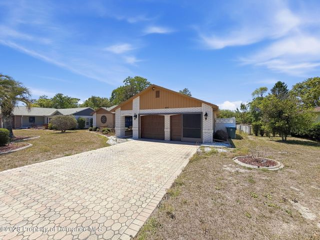 8081 Pagoda Drive, Spring Hill, FL 34606
