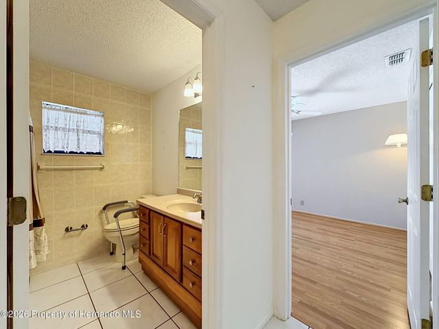 8081 Pagoda Drive, Spring Hill, FL 34606