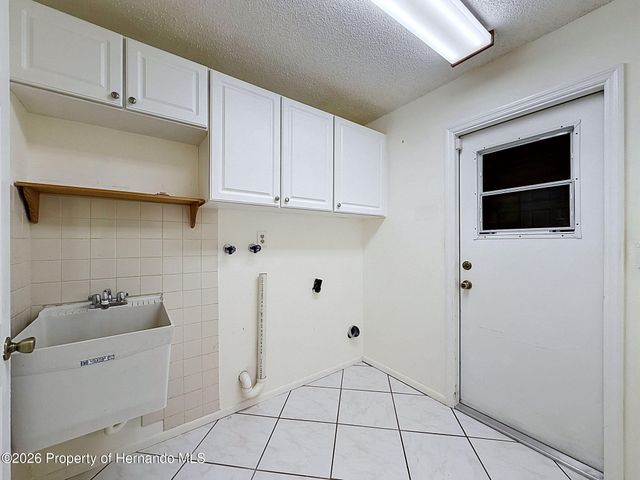 8081 Pagoda Drive, Spring Hill, FL 34606