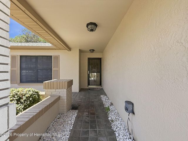 8081 Pagoda Drive, Spring Hill, FL 34606