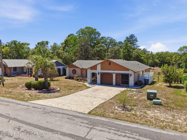 8081 Pagoda Drive, Spring Hill, FL 34606