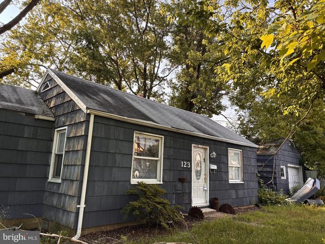123 BURNT MILL RD, Cherry Hill, NJ 08003