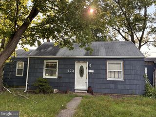 123 BURNT MILL RD, Cherry Hill, NJ 08003