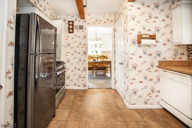 603 Fairlawn Pkwy, Saddle Brook Twp., NJ 07663