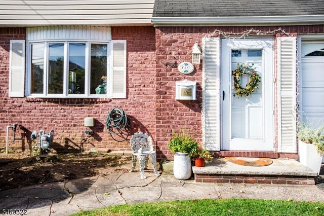 603 Fairlawn Pkwy, Saddle Brook Twp., NJ 07663