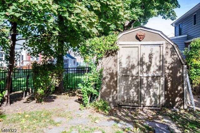 603 Fairlawn Pkwy, Saddle Brook Twp., NJ 07663