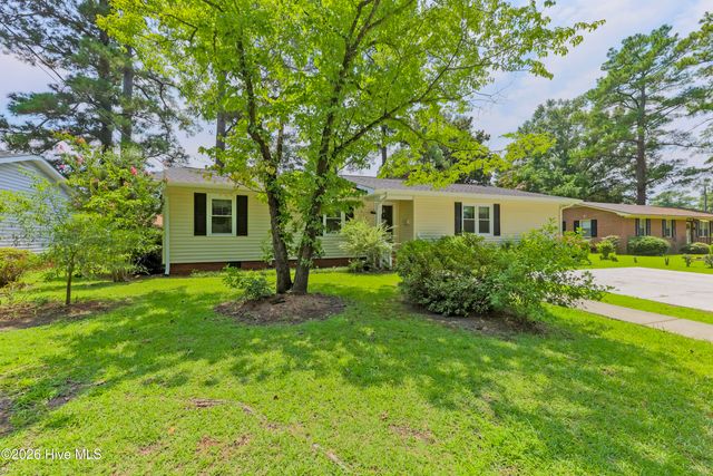 614 Forest Lane, Wallace, NC 28466