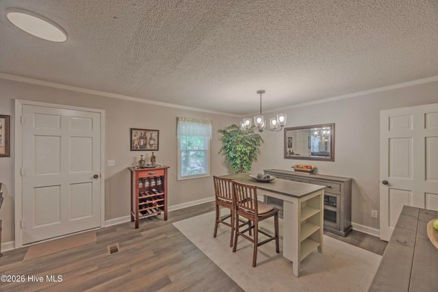 614 Forest Lane, Wallace, NC 28466