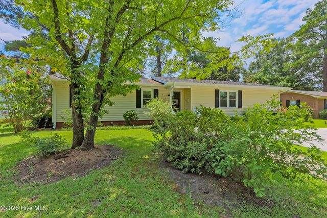 614 Forest Lane, Wallace, NC 28466