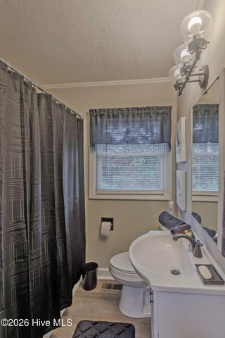 614 Forest Lane, Wallace, NC 28466
