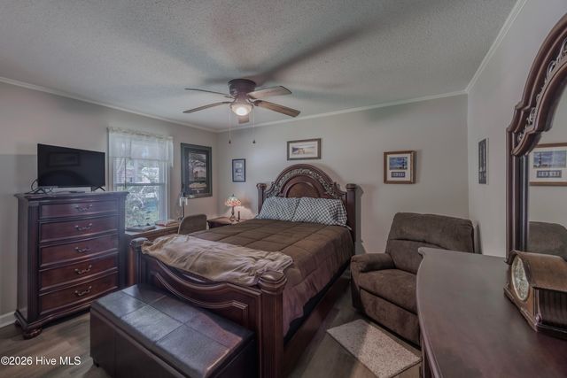 614 Forest Lane, Wallace, NC 28466