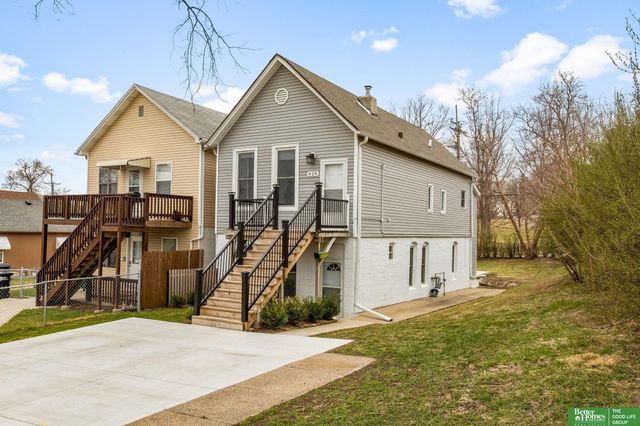 828 S 21st Street, Omaha, NE 68108