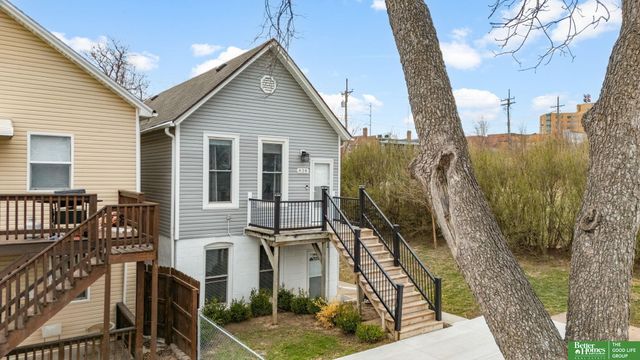 828 S 21st Street, Omaha, NE 68108