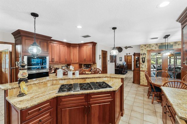 5371 Cougars Prowl, Lake Worth, FL 33449