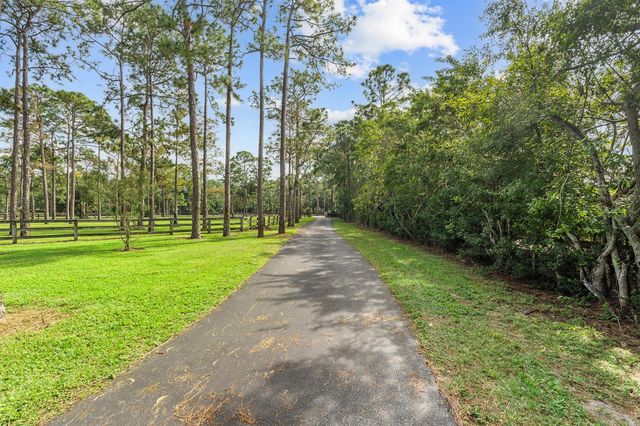 5371 Cougars Prowl, Lake Worth, FL 33449