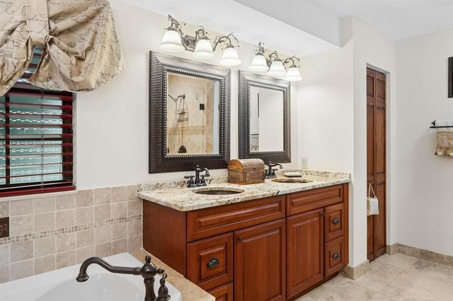 5371 Cougars Prowl, Lake Worth, FL 33449