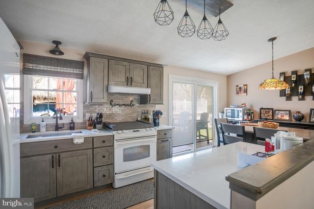 313 LAKE CRYSTALBROOK DR, Little Egg Harbor Twp, NJ 08087