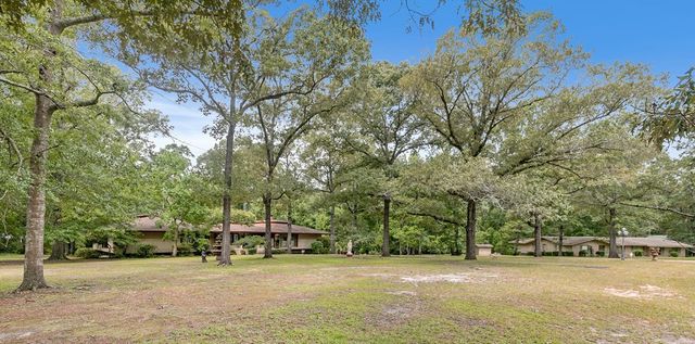 2106 Brookhill Rd, Dothan, AL 36301
