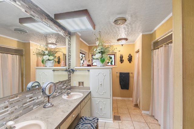 2106 Brookhill Rd, Dothan, AL 36301