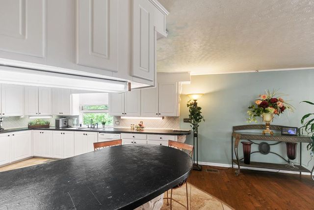 2106 Brookhill Rd, Dothan, AL 36301