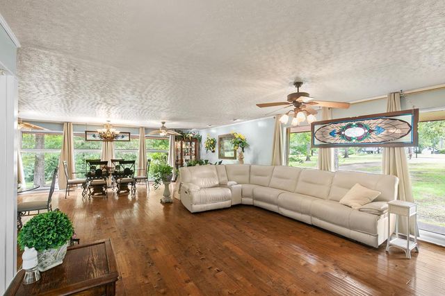 2106 Brookhill Rd, Dothan, AL 36301