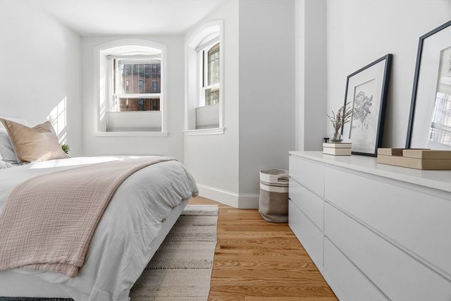 286 Beacon St 1, Boston, MA 02116