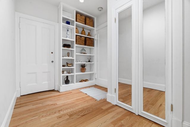 286 Beacon St 1, Boston, MA 02116