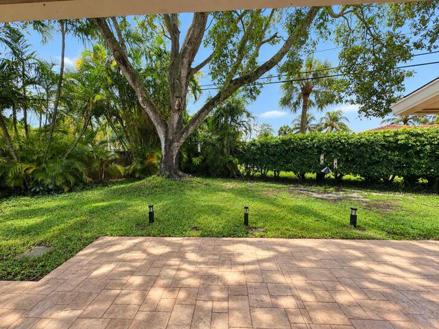 1498 SW 9TH Street, Boca Raton, FL 33486