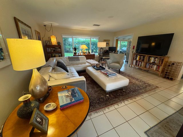 1498 SW 9TH Street, Boca Raton, FL 33486