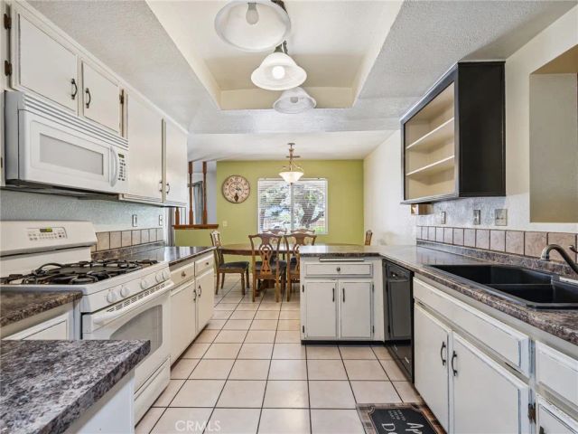 14719 Juniper Street, Hesperia, CA 92345