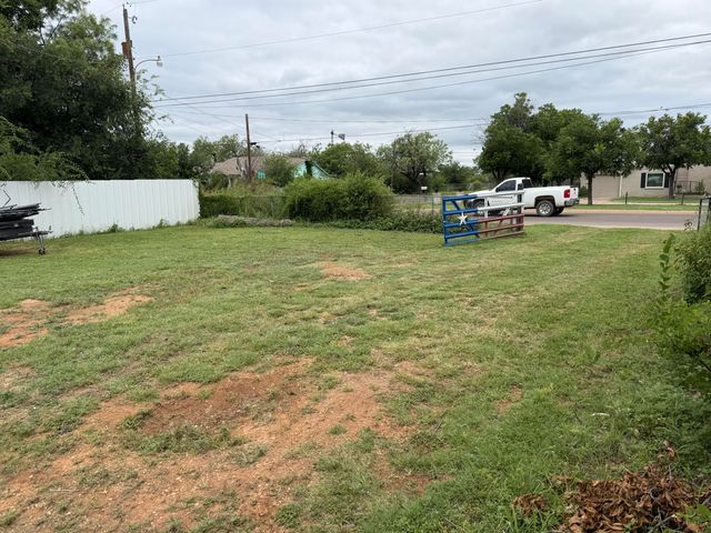 349 W 34th Street, San Angelo, TX 76903