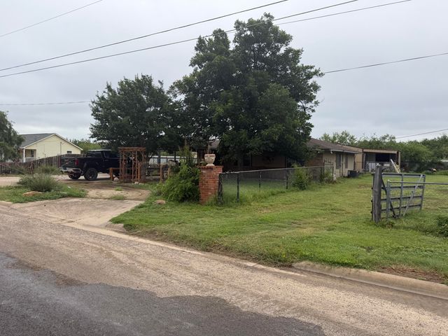 349 W 34th Street, San Angelo, TX 76903