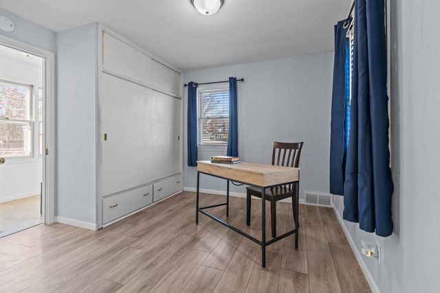 571 GROVE STREET, Neenah, WI 54956