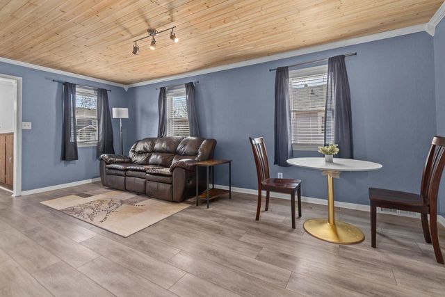 571 GROVE STREET, Neenah, WI 54956