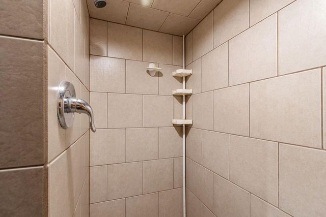 571 GROVE STREET, Neenah, WI 54956