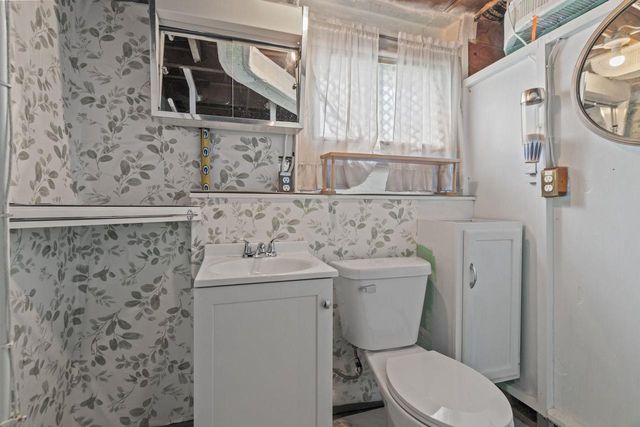 571 GROVE STREET, Neenah, WI 54956