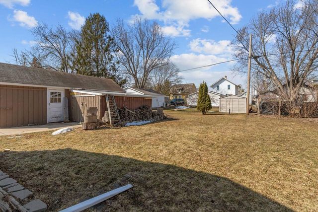 571 GROVE STREET, Neenah, WI 54956